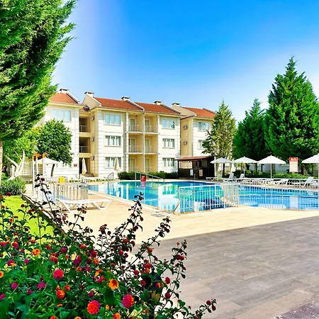 Airport Club Onat Garden Tatil Koeyue 公寓式酒店