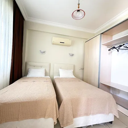 Airport Club Onat Garden Tatil Koeyue