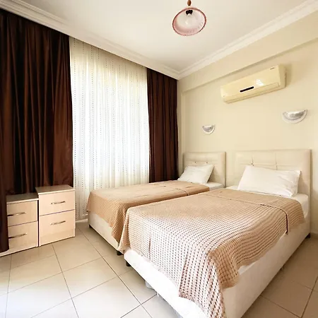 Airport Club Onat Garden Tatil Koeyue 3*